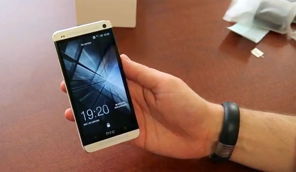 HTC One Unboxing