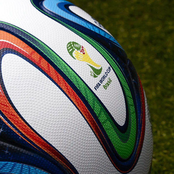 apple_wallpaper_fifa-worldcup-brazil-ball-brazuca